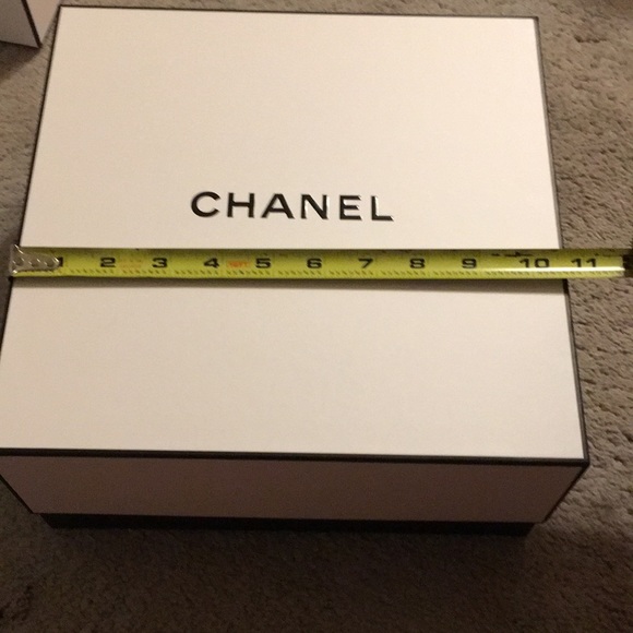 Authentic Chanel box - Picture 8 of 9